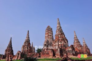 Visit Wat Chai Wattanaram on a tour from Bangkok to Ayutthaya. A photogenic temple ruin with architecture influenced by the Angkor complex in Cambodia.