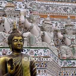 Bangkok Tours - Wat Arun, temple of dawn - Bangkok city tour